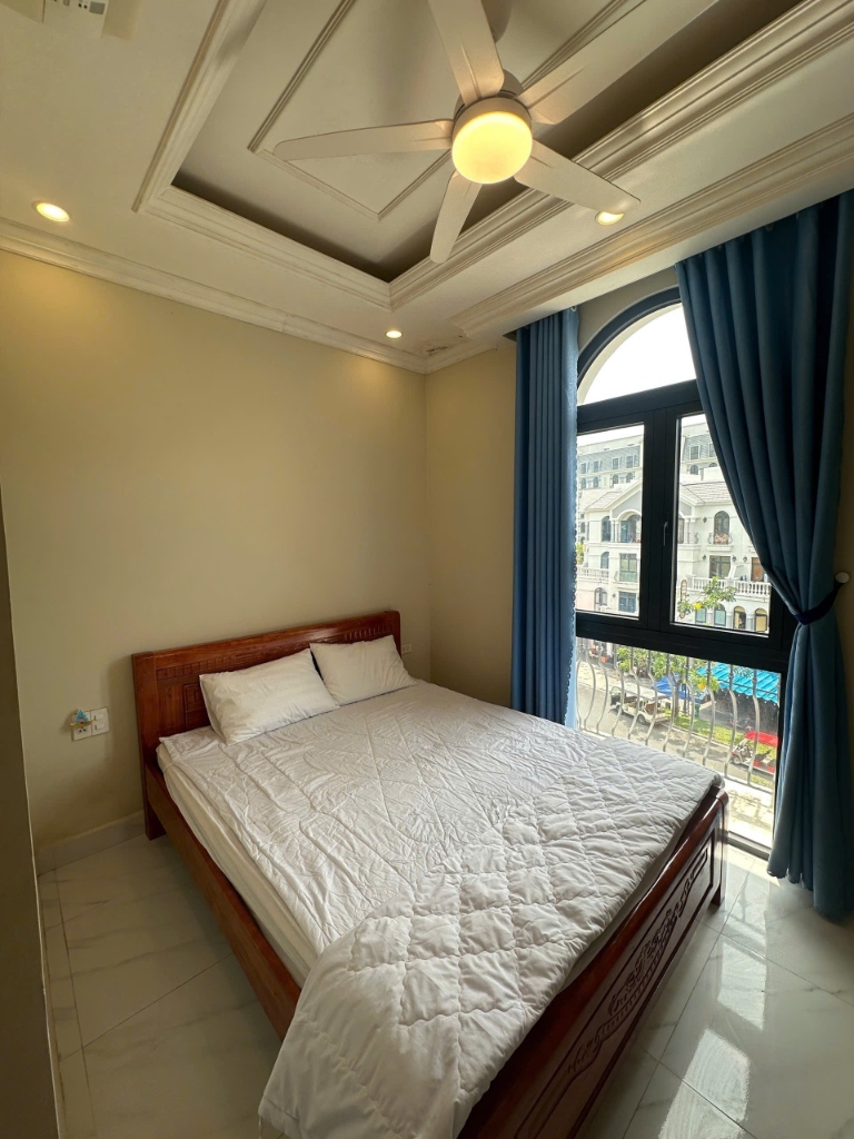 Phòng Deluxe 1 Giường Đôi